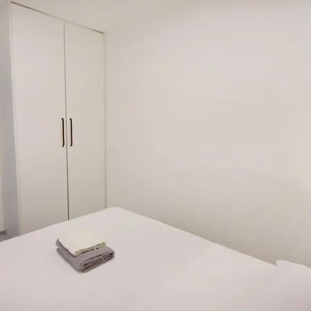 With Parking Space - 20422 Apartman *