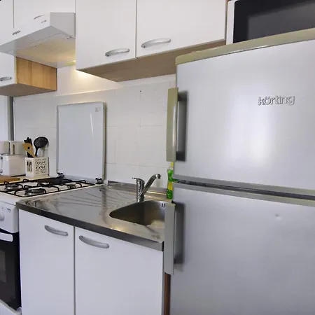 Apartment With A Parking Space - 20422 Umag